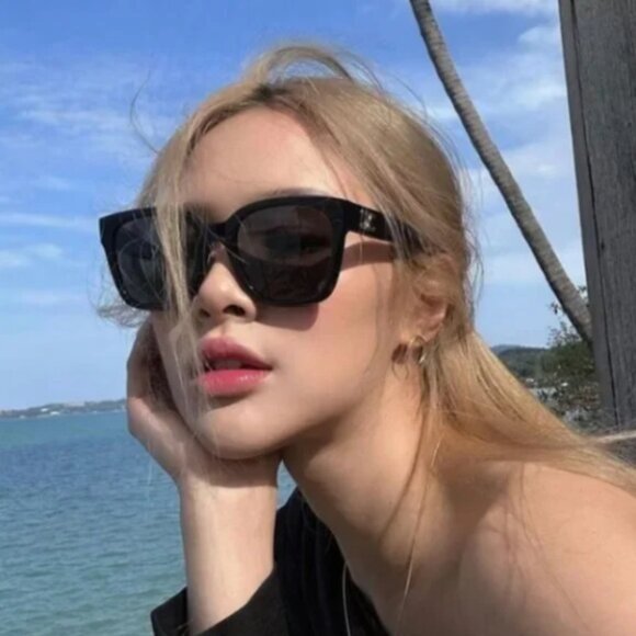 CELINE TRIOMPHE CL 40222F BLACK SUNGLASSES - Picture 1 of 7